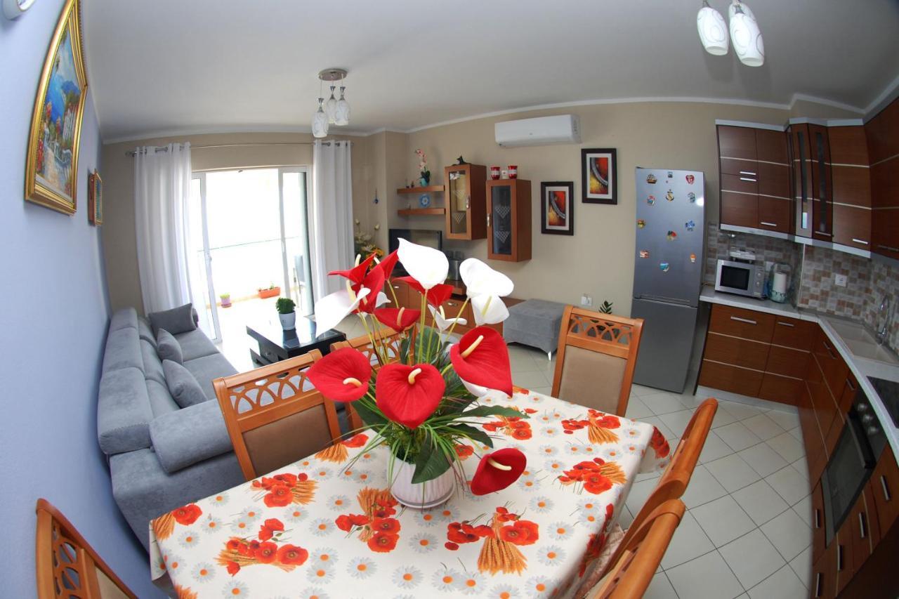 Alban Sea View Apartment Sarande